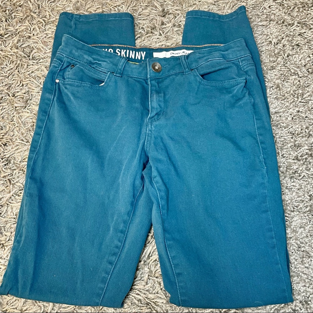 DKNY Jeans Soho Skinny Teal Colored size 6